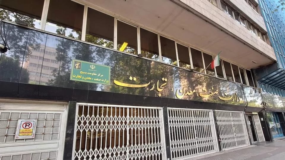 آغاز رسمی ثبت سفارش خودروهای وارداتی؛ رؤیای خودروهای خارجی رنگ واقعیت می‌گیرد