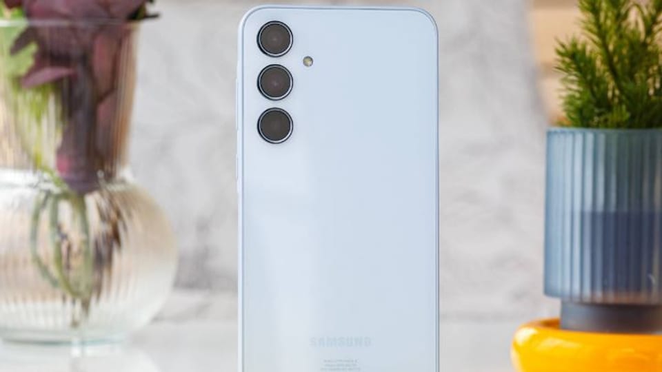آپدیت رسمی One UI 8 برای گلکسی A35 و Galaxy Wide 8 (M16/F16) منتشر شد