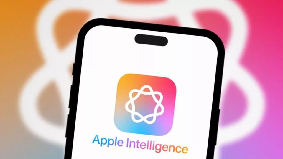 انقلاب هوش مصنوعی در آیفون: فعال‌سازی خودکار با iOS 18.3