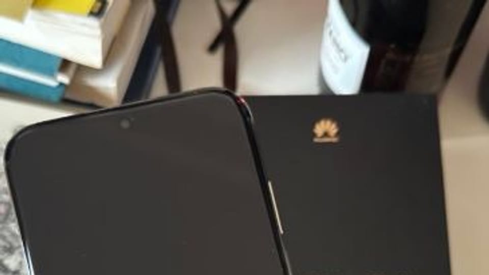 اولین تصاویر زنده هواوی Mate 70 Air منتشر شد؛ گوشی فوق باریک با ضخامت ۶ میلیمتر