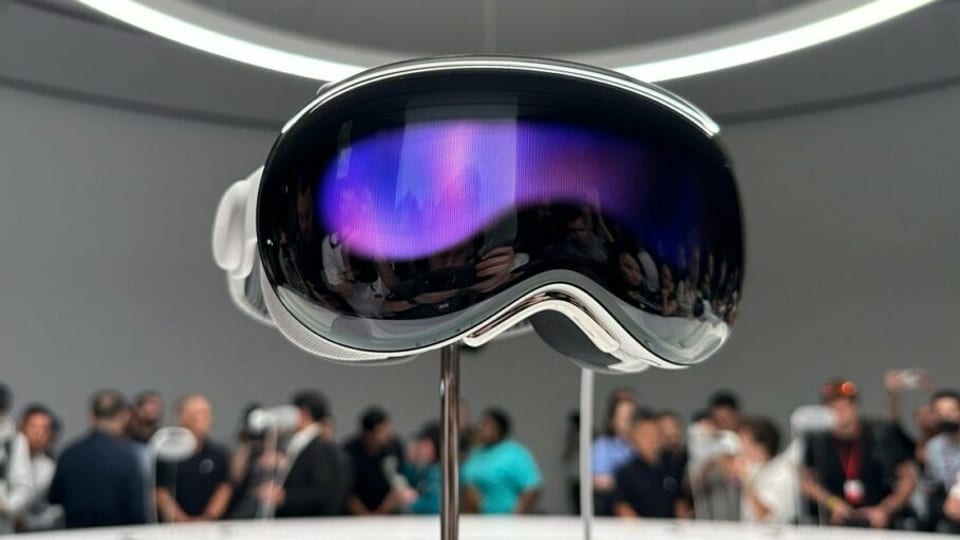 اپل به دنبال کاهش قیمت ویژن پرو با استفاده از نمایشگر ارزان‌تر