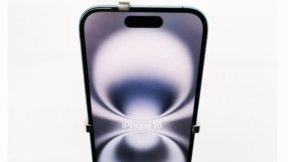 اپل تاریخ عرضه iOS 18.4 را اعلام کرد: چه ویژگی‌های جدیدی در انتظار شماست؟