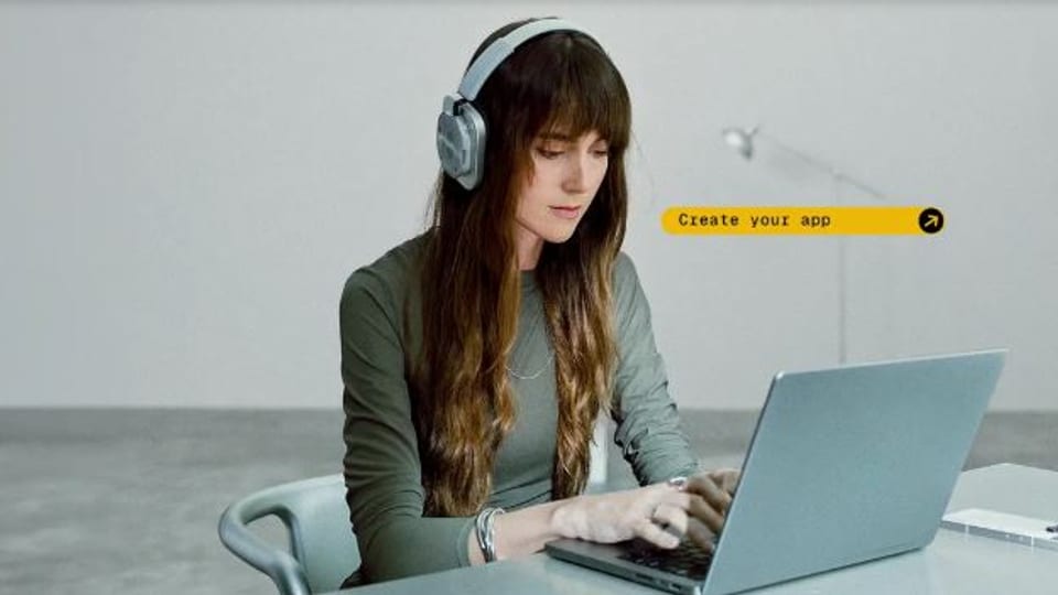 تولید اپلیکیشن با ساده‌ترین روش؛ ناتینگ «Essential Apps» را به نسخه بتا رساند