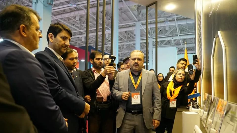حمایت وزیر ارتباطات از نوآوریهای فناپ تک در نمایشگاه تلکام