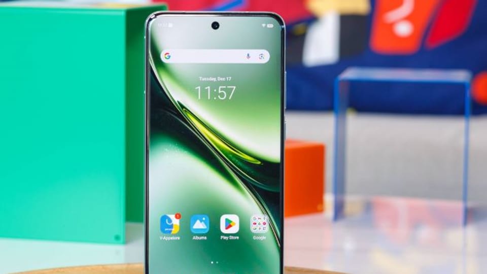 رازهای Vivo X200 FE فاش شد: ترکیب بینظیر طراحی لوکس و باتری غولآسا