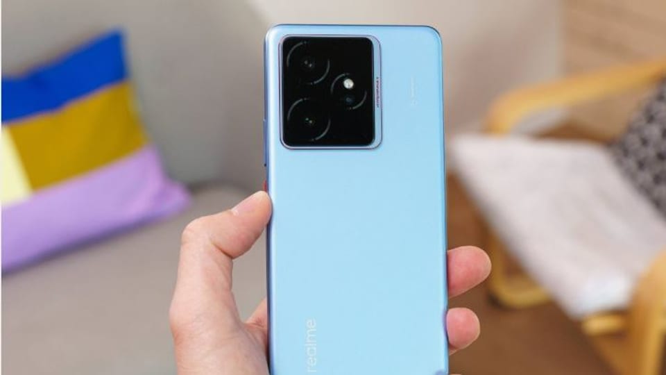 غول‌های تازه‌نفس: ورود Realme و OnePlus با باتری ۸۰۰۰ میلی‌آمپری