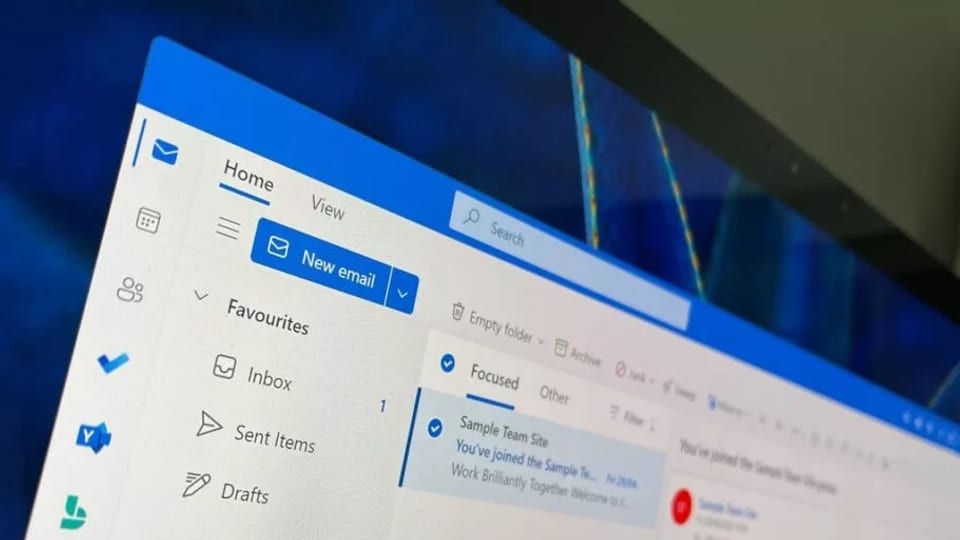 مایکروسافت به اپهای ایمیل و تقویم ویندوز ۱۱ پایان میدهد