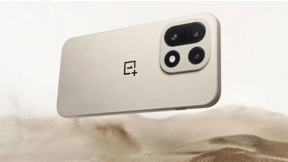 نسخه جهانی OnePlus 15 از راه رسید؛ تفاوتها با مدل چینی چیست