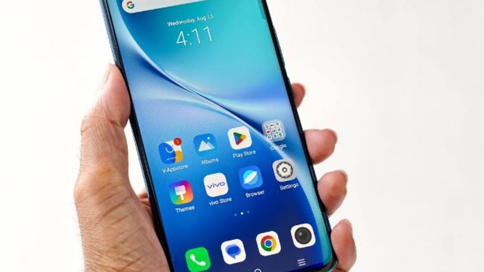 نگاه اولیه به ویوو V60 | میانردهای با دوربین و باتری قدرتمند