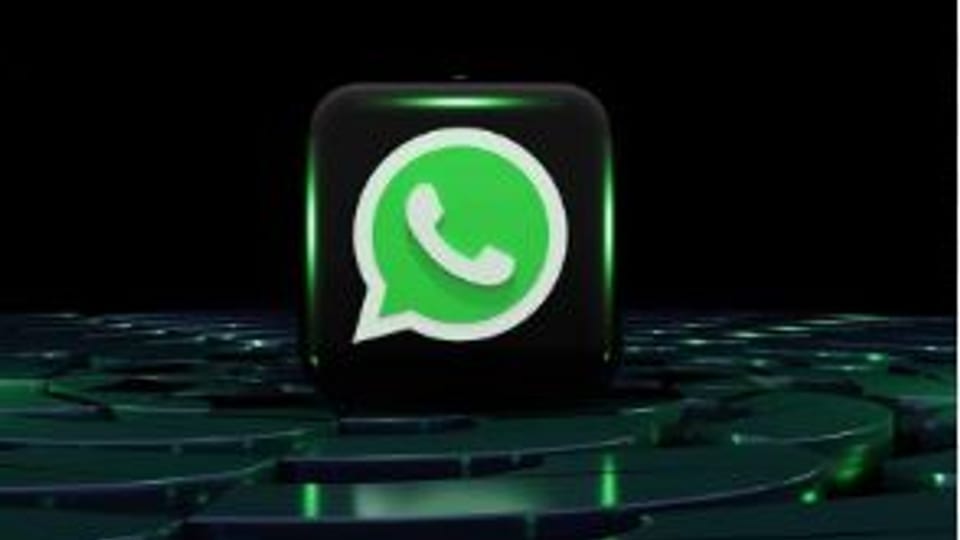واتساپ قابلیت جدیدی را آزمایش میکند: اشتراکگذاری استاتوس توسط دیگران