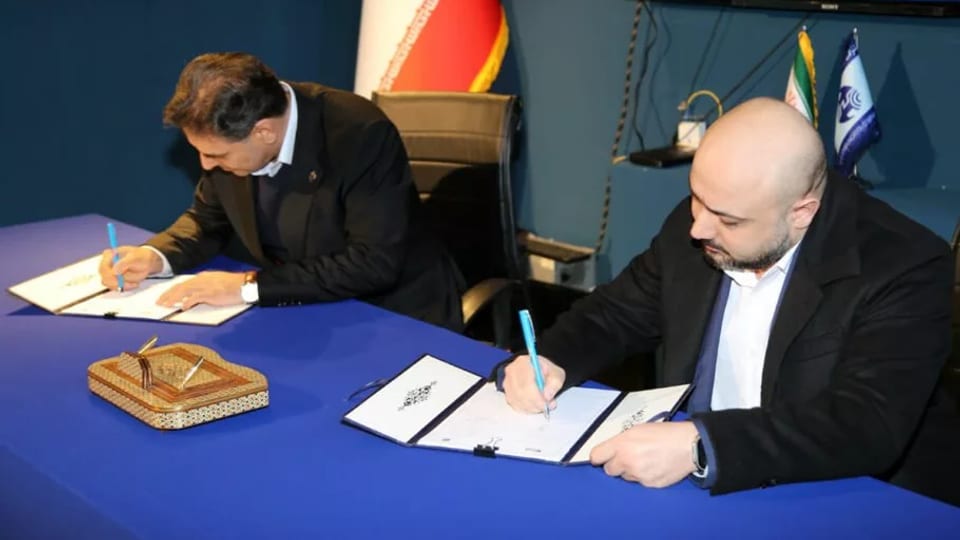 پتیاک و مخابرات ایران؛ شراکت استراتژیک برای توسعه فیبر نوری