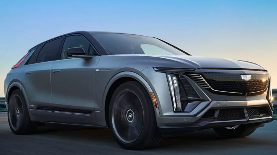 کادیلاک LYRIQ-V مدل 2026 از CT5-V بلک وینگر سریع‌تر است