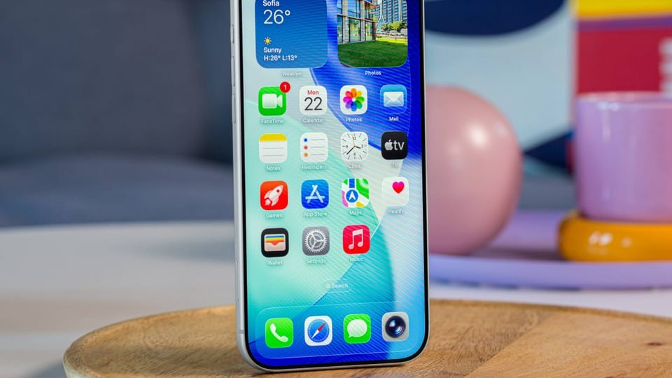 iOS 26.1 منتشر شد؛ قابلیت‌های کلیدی شامل قفل دوربین صفحه لاک در دسترس کاربران