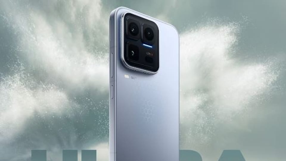 iQOO 15 Ultra زیر ذره‌بین؛ نخستین گوشی گیمینگ با فن خنک‌کننده داخلی