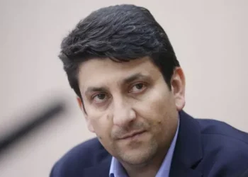 آیفون آزاد شد: مشکل رجیستری پس از سال‌ها حل شد