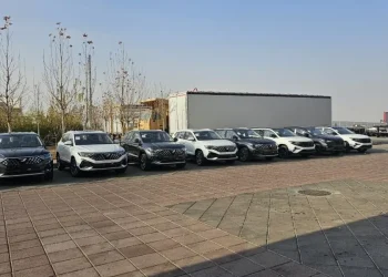 مجمع تشخیص، واردات خودرو را محدود کرد