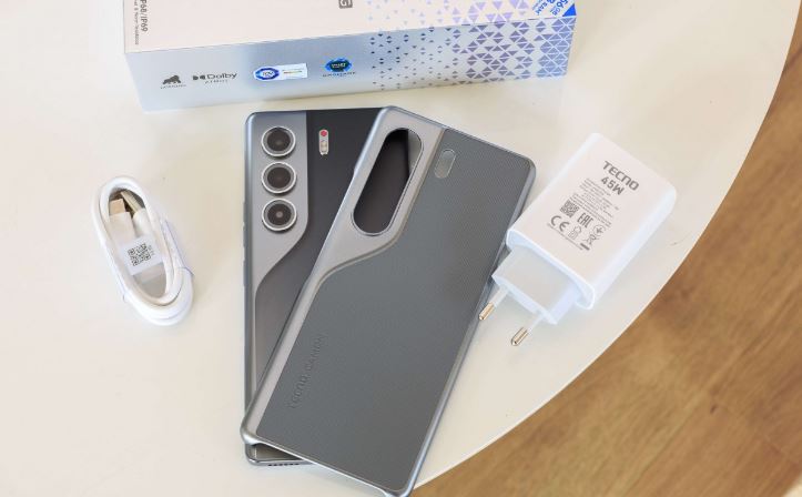 با Tecno Camon 40 Pro 5G، آینده در دستان شماست: جعبه‌گشایی یک شاهکار!