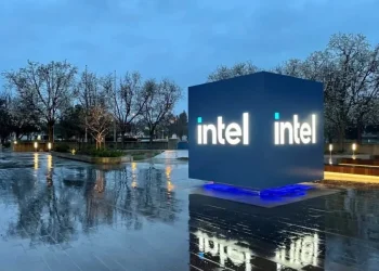 تأکید اینتل بر عرضه به موقع پردازنده‌های Panther Lake؛ شایعات رد شد