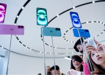 عصر جدیدی برای آیفون آغاز شد: iOS 18.4 با قابلیت‌های انقلابی هوش مصنوعی عرضه گردید!