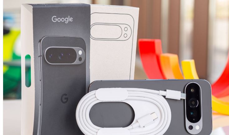 بررسی تخصصی Pixel 9 Pro؛ تلفیق قدرت، طراحی جمع‌وجور و تجربه خالص اندروید از گوگل