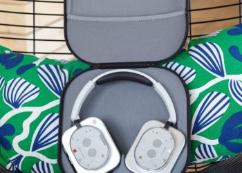 ناتینگ Headphone (1) در راه است: آیا این هدفون شفاف، غول‌ها را به چالش می‌کشد