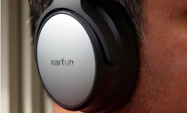EarFun Tune Pro با باتری قدرتمند و قیمت ۷۰ دلاری؛ ارزش خرید دارد