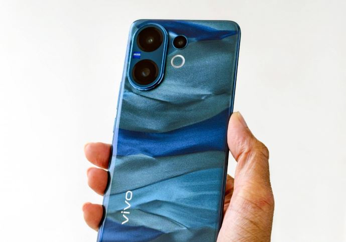 نگاه اولیه به ویوو V60 | میانردهای با دوربین و باتری قدرتمند