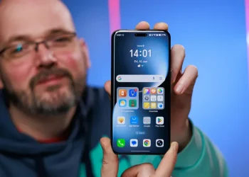 افشای مشخصات Honor Magic 8 و 8 Pro؛ باتری‌های غول‌پیکر و شارژ ۱۲۰ واتی پیش از رونمایی ۱۵ اکتبر