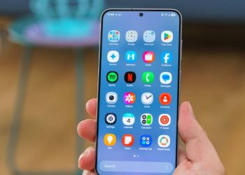 عرضه بتای One UI 8.5 سامسونگ احتمالا به تعویق افتاده؛ گلکسی S26+ نقش دارد
