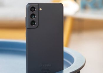 آپدیت پایدار One UI 8 بر پایه اندروید ۱۶ برای گلکسی S21 FE منتشر شد