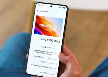 ویوو X300 Ultra لو رفت؛ پادشاه دوربین با نمایشگر تخت و باتری غول‌پیکر