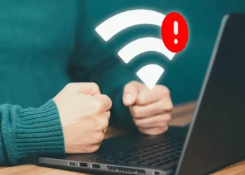 راست‌چین: بیش از نیمی از وب‌سایت‌ها در ایران دچار قطعی اینترنت شدند