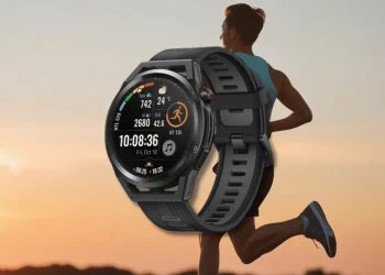 هواوی دوباره به میدان دوید؛ رونمایی Watch GT Runner 2 با همکاری الیود کیپچوگه